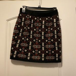 Maurice’s size S sweater skirt
